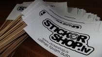 https://www.stickershop.lv/uzlimes/uploads/photos/cc76864dd16c5fd283b7a6e259a40a9a.JPG